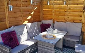 Superbe Grand Studio Tout Confort Avec Exterieur
