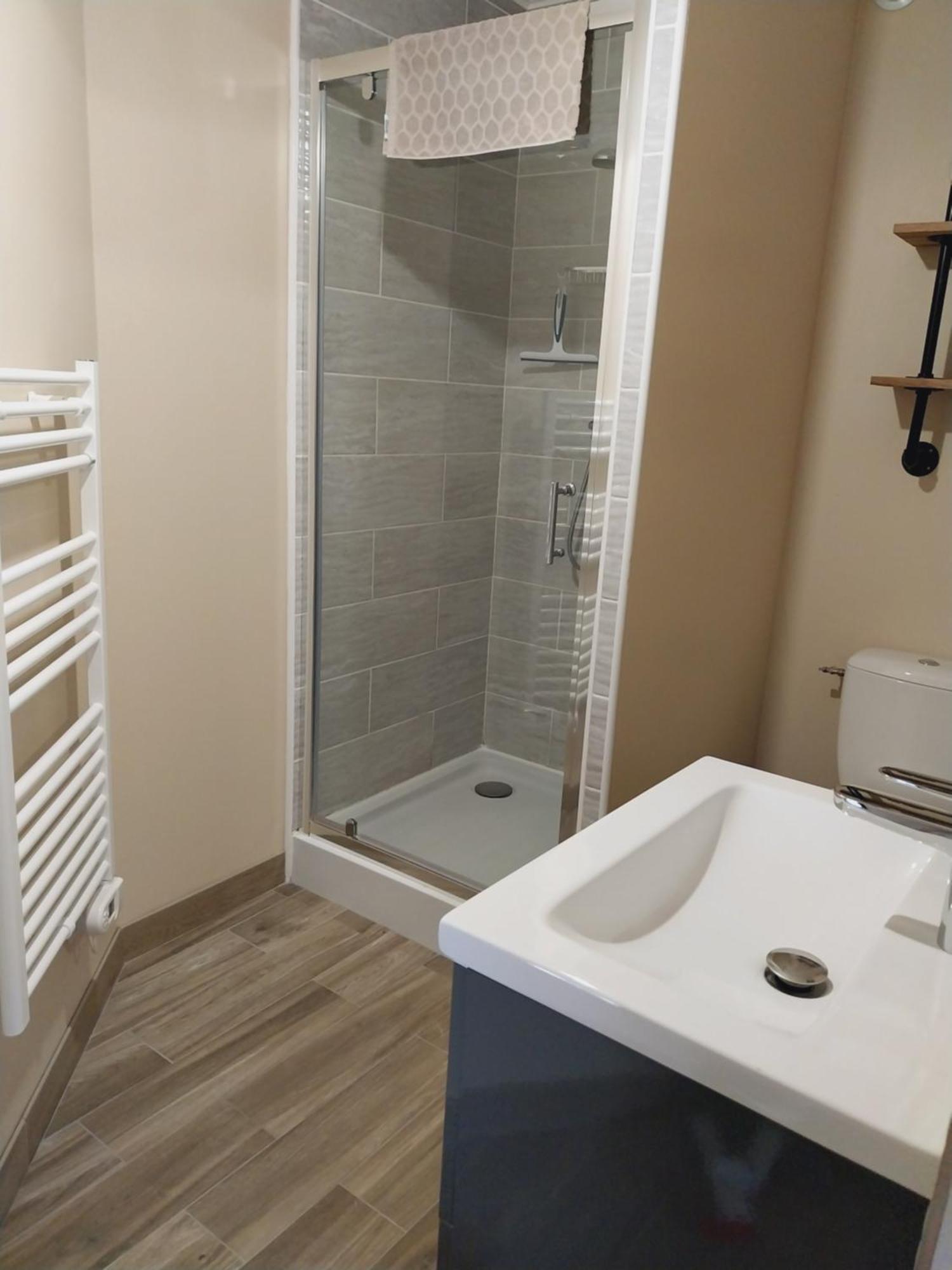 Superbe Grand Studio Tout Confort Avec Exterieur Poussan Exterior foto